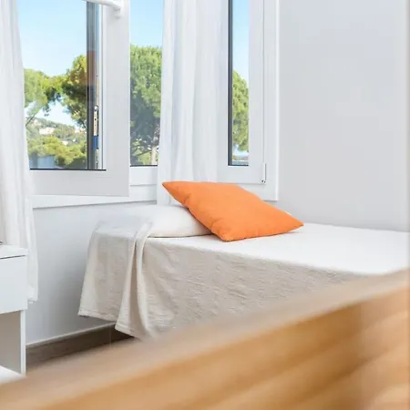 1 I-58 - * Calella de Palafrugell